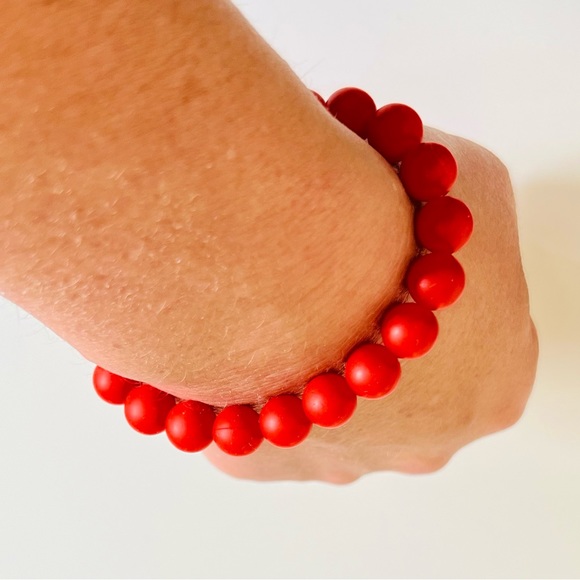 WATERPROOF SILICONE Red Rubber Beaded Stretchy Bracelet for Stacking 🔴🔴 NWT - Picture 5 of 16